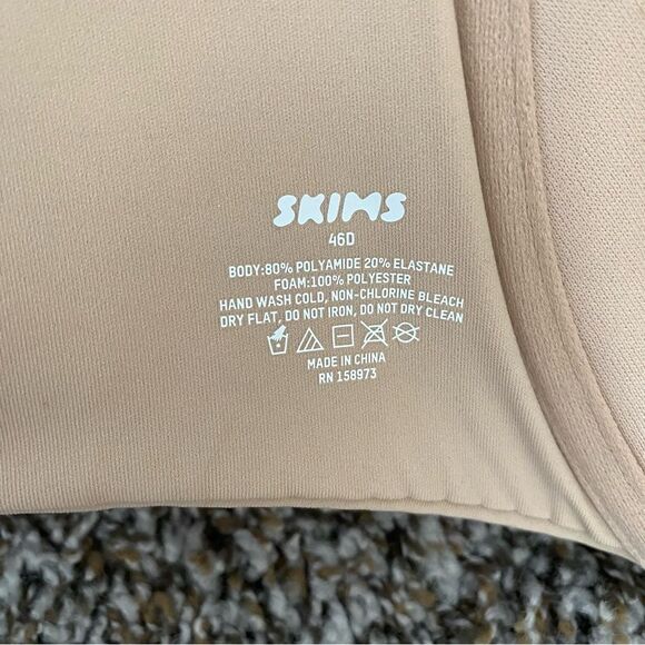 Skims Fits Everybody T-Shirt Bra Mica BR-UWR-2294 Nude Beige NWT 46D - Picture 3 of 5